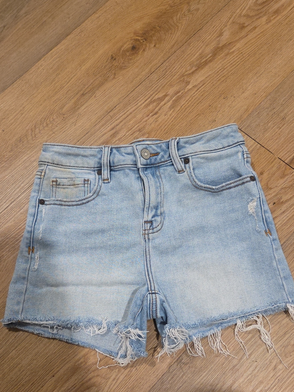 Light Blue Denim Frayed Hem Women's Shorts